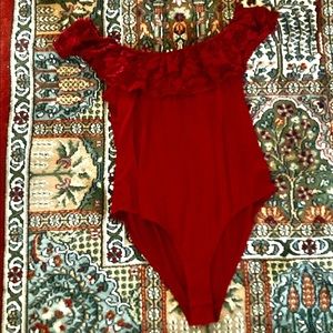 Ultra sexy dark red body suit with lace fridge